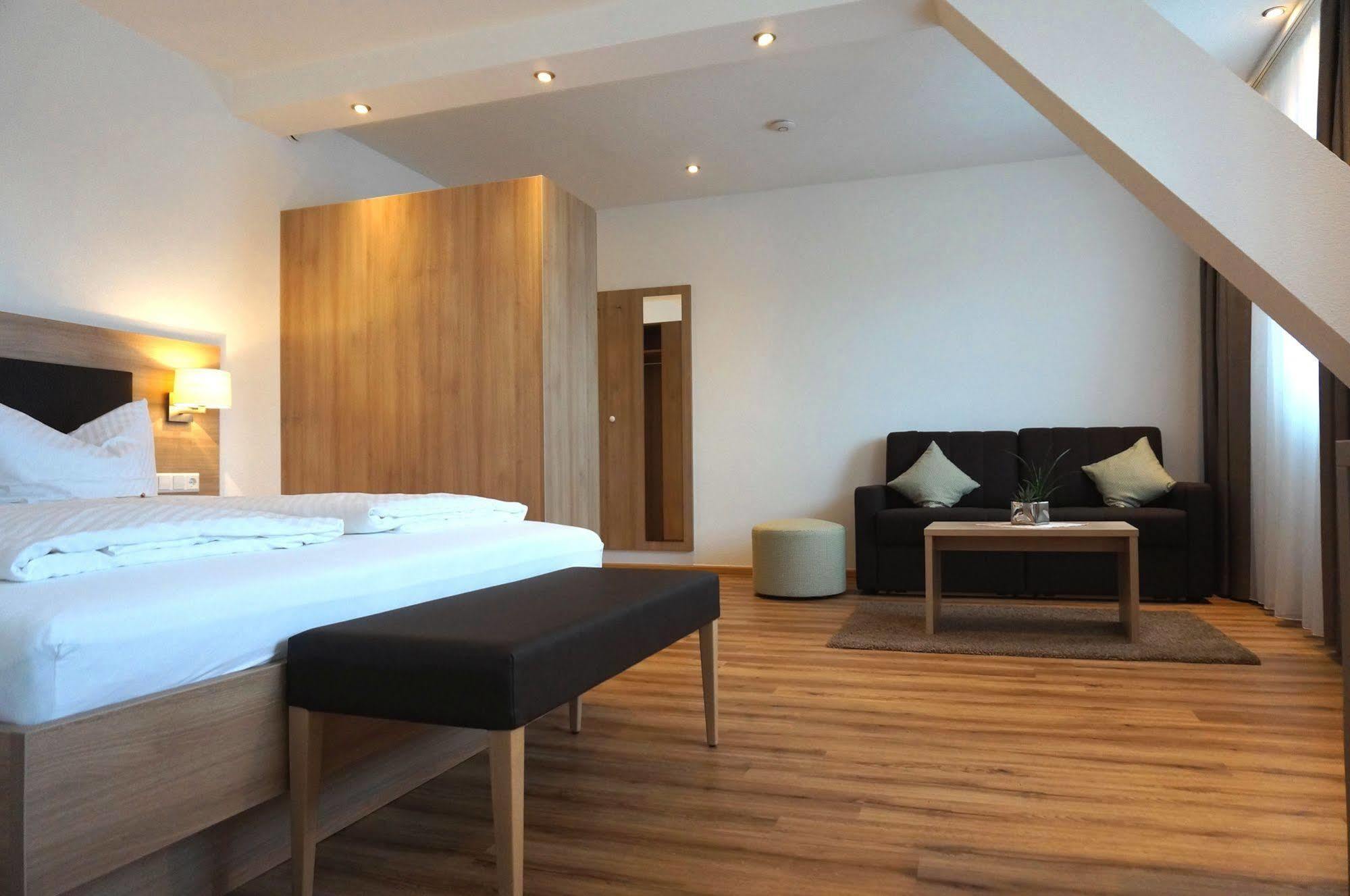 Flair Hotel Gruener Baum Donaueschingen Εξωτερικό φωτογραφία